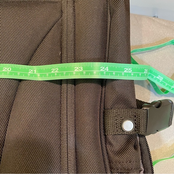 NWT 42” Garment Bag by Delsey - Picture 10 of 16